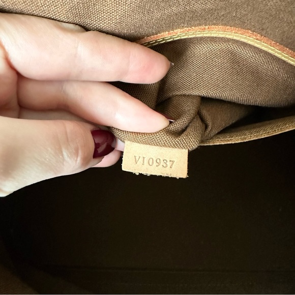 🌼AUTHENTIC Louis Vuitton Alma PM🌼 - Picture 13 of 13